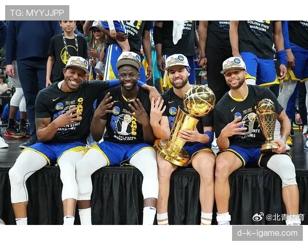 尼科与伊尼亚基:兄弟同队的生涯轨迹解析 尼科与伊尼亚基:兄弟同队的生涯轨迹解析