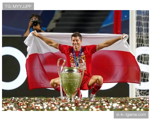 莱万多夫斯基欧冠强强对话表现解析