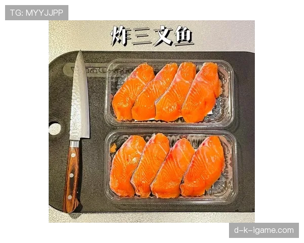 埃琳·安德森训练完直接去超市抢购三文鱼，这自律和口腹之欲也太分裂了